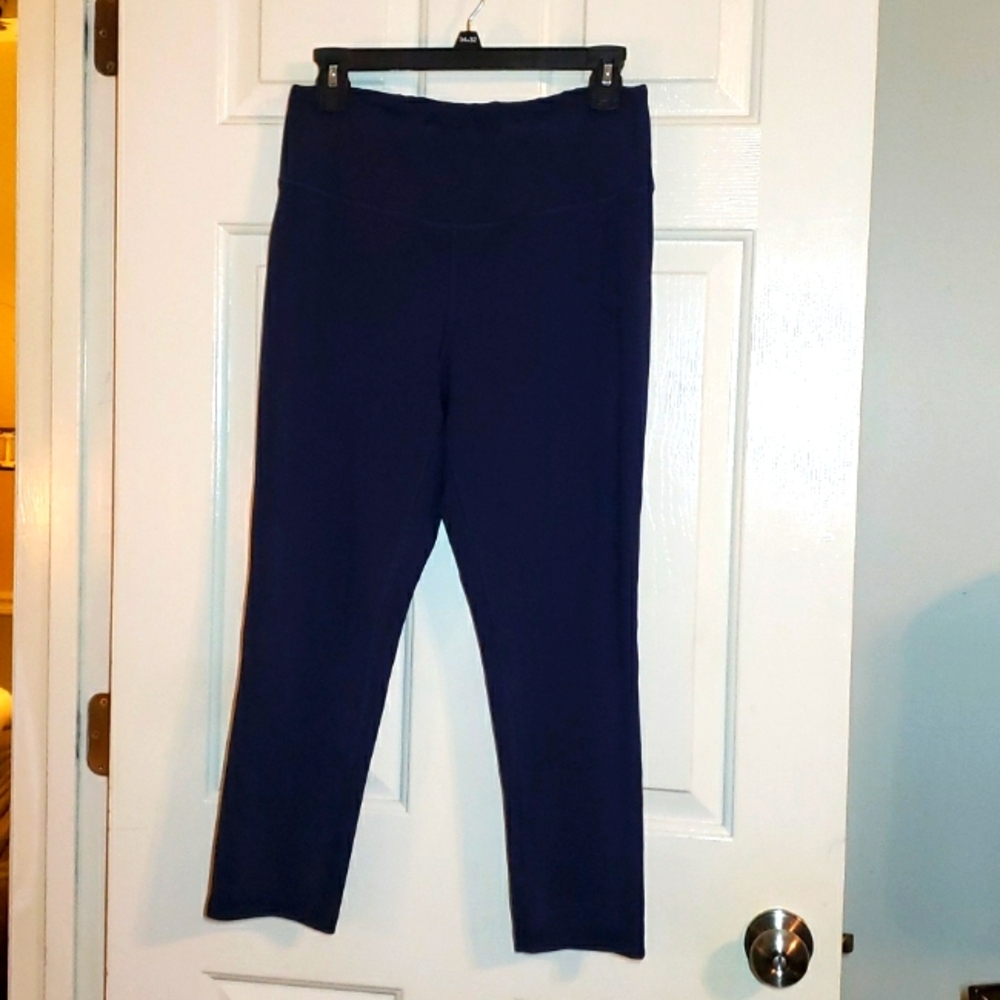 Navy New Balance capri leggings size large
